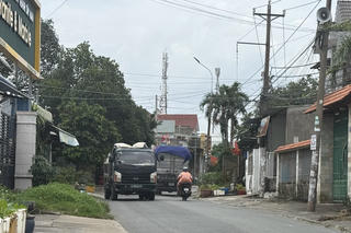 Công an tỉnh Đồng Nai phản hồi sự việc xe tải đi vào hẻm dân sinh 
né trạm thu phí: Sẽ phối hợp Sở Xây dựng rà soát, hoàn thiện các biển báo giới hạn phương tiện 
