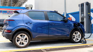 Chủ doanh nghiệp kinh doanh trạm sạc: 'Mỗi trụ sạc 60 kW mang về 15 triệu đồng/tháng, chỉ 2,5 năm là hoàn vốn'