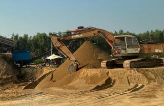 Gia Lai yêu cầu 9 doanh nghiệp tạm dừng khai thác cát sông