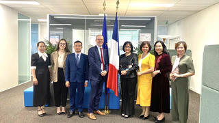 Tiếp tục thúc đẩy hợp tác pháp luật và tư pháp với Pháp