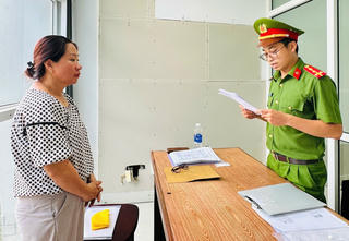 Khởi tố đối tượng cho vay lãi nặng, nạn nhân cũng là... kẻ lừa đảo