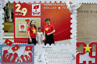 Khi tình yêu nước được thể hiện qua thời trang