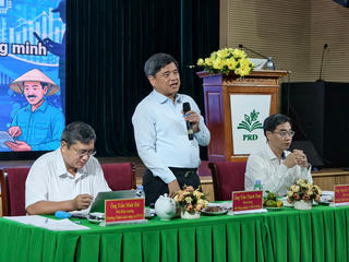 Xây dựng hình mẫu “nông dân chuyên nghiệp” cho tiến trình chuyển đổi nông nghiệp Việt Nam