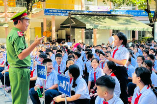 Tuyên truyền pháp luật trong trường học: Hành trang an toàn cho học sinh