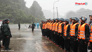 Thường trực Ban Bí thư chỉ đạo ứng phó bão số 9