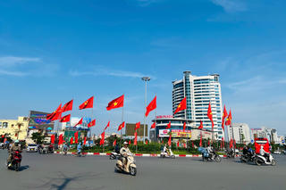 Hải Phòng khẳng định vị thế cực tăng trưởng năng động - Kỳ 2: 'Lá cờ đầu' trong thực hiện chủ trương 'phát triển kinh tế đi đôi bảo đảm an sinh xã hội'