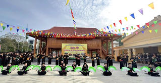 Trường Phổ thông Dân tộc Nội trú THPT tỉnh Tuyên Quang: Học để lập thân - Giữ gốc để hội nhập