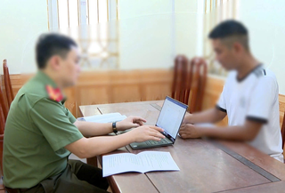 Công an Hải Phòng làm việc chủ tài khoản đăng video sai sự thật về việc xây nhầm nhà
