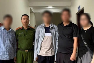 Công an Hà Nội giải cứu nam sinh viên bị “bắt cóc online”