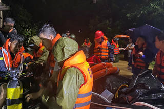 Báo cáo nhanh về thiệt hại do bão số 10 tại các địa phương