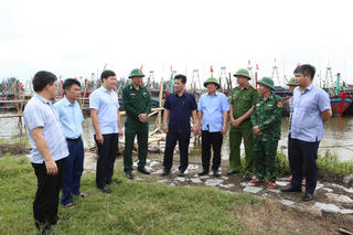 Ninh Bình tập trung ứng phó bão số 10 và mưa lũ, sạt lở đất
 