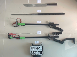 Tạm giữ 2 đối tượng dùng dao cướp biển số xe máy ở Bắc Ninh