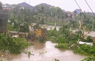 Bão số 10 (Bualoi): 13 người tại Ninh Bình thương vong sau giông lốc