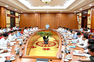 Kiên quyết xử lý cán bộ câu kết với doanh nghiệp để trục lợi