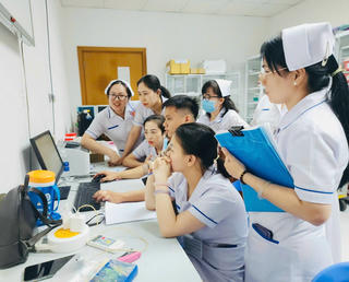 Cần Thơ công bố bệnh án điện tử và ra mắt Cổng dữ liệu ngành y tế