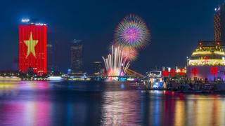 Tọa độ biểu tượng và khát vọng vươn mình cùng quốc tế