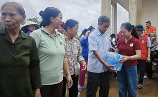 Phát động Chiến dịch “Chung tay vượt lũ” ủng hộ đồng bào vùng lũ