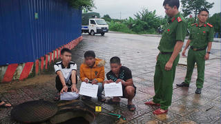 Bắt 8 đối tượng trộm cắp dây cáp điện ở khu trung tâm hành chính tỉnh Quảng Ngãi 