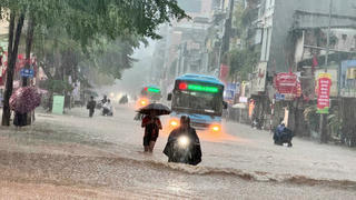 Hà Nội yêu cầu trường học chủ động ứng phó bão số 10, đảm bảo an toàn cho học sinh