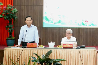 Bí thư Thành ủy TP.HCM Trần Lưu Quang thăm và làm việc với phường Dĩ An
