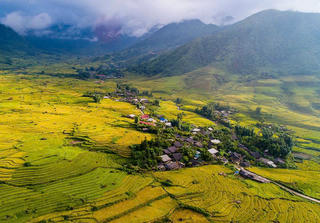 Sức sống mới trên bản Dao Đỏ Can Hồ B (Bài 1): Viết tiếp câu chuyện kỳ diệu từ sự hòa quyện giữa ý Đảng và lòng dân