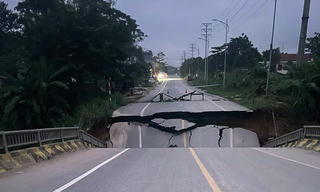 Sụt lún đầu cầu Tát Luông thuộc xã Nà Hang, Tuyên Quang