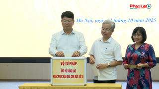 Bộ Tư pháp ủng hộ đồng bào khắc phục hậu quả sau thiên tai