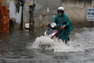 TP HCM đề xuất xây hồ ngầm dưới sân bóng để chống ngập chợ Thủ Đức