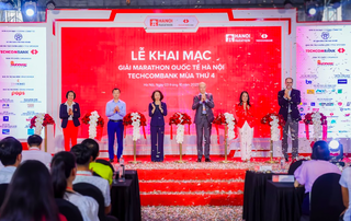 Khai mạc Marathon Quốc tế Hà Nội Techcombank mùa thứ 4: 
Giải chạy biểu trưng của Thủ đô, kết nối cộng đồng, tôn vinh giá trị di sản - văn hóa
