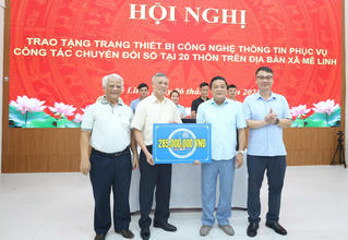 Trường ĐH Tài chính - Ngân hàng Hà Nội đồng hành cùng xã Mê Linh trong công cuộc chuyển đổi số