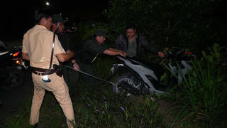 Điểm tin Pháp luật 6/10: Bắt nhóm “quái xế” gây náo loạn đường phố Đồng Tháp lúc rạng sáng