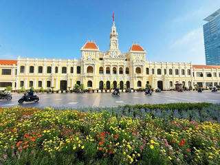 TP Hồ Chí Minh phát động thi đua cao điểm chào mừng Đại hội Đảng bộ Thành phố lần thứ I