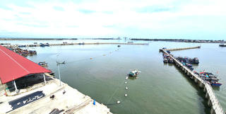 Sớm khắc phục tình trạng bồi lấp ở cảng cá Thuận An (TP Huế)  