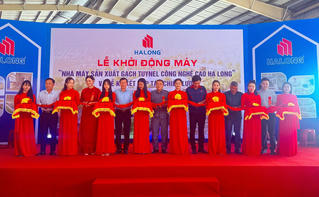 Khởi động máy Nhà máy sản xuất gạch tuynel công nghệ cao Hạ Long tại Quảng Trị