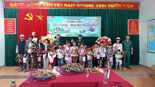 "Biên cương - Đêm hội trăng rằm", ấp áp tình cảm của những người lính Biên phòng Điện Biên