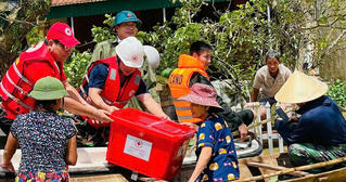 Bão tan còn lại đó nghĩa đồng bào