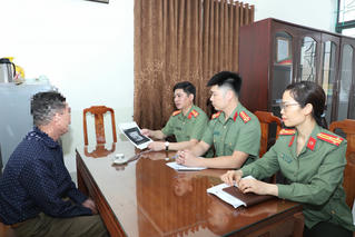 Xử lý trường hợp chia sẻ thông tin sai sự thật, bôi nhọ uy tín lãnh đạo trên không gian mạng