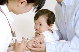 Đảm bảo người dân được tiếp cận đầy đủ các loại vaccine