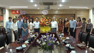 Bộ Tư pháp chúc mừng Nhà Xuất bản Tư pháp nhân Ngày truyền thống Ngành Xuất bản, In và Phát hành sách Việt Nam