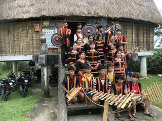 Hội thảo khoa học “Những báu vật nhân văn sống với việc bảo tồn văn hóa văn nghệ dân gian các dân tộc Việt Nam” 
