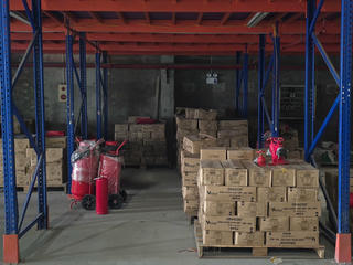 Triệt phá đường dây sản xuất, buôn bán hàng triệu bình chữa cháy giả 