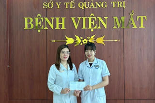 Khen thưởng điều dưỡng Bệnh viện Mắt Nam Quảng Trị kịp thời cứu người bị ngừng tim