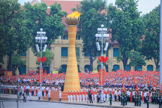 Sức mạnh lòng dân - Nền tảng vững chắc của mọi thắng lợi. Kỳ cuối: Ngọn lửa dẫn đường đưa Tổ quốc tới phồn vinh, thịnh vượng 