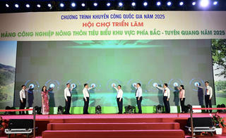 Khai mạc Hội chợ triển lãm hàng Công nghiệp nông thôn tiêu biểu khu vực phía Bắc
