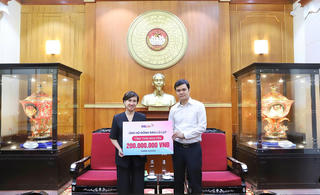 MB Life chung tay chia sẻ khó khăn với đồng bào vùng lũ lụt