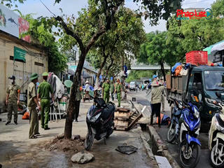 BCĐ 197 Phường Hoàng Mai: Ra quân lập lại trật tự an toàn giao thông, đô thị 