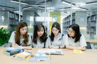 Bộ GD&ĐT tạm hoãn sáp nhập các trường đại học, chờ hoàn thiện đề án mới