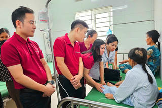 Agribank Chi nhánh Hà Tĩnh – Chung tay xoa dịu nỗi đau đối với bé gái bị cha dượng bạo hành