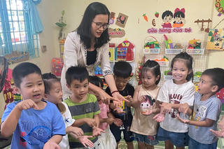 Nữ hiệu trưởng tận tâm, nhiệt huyết trên vùng cao Đăk Hà