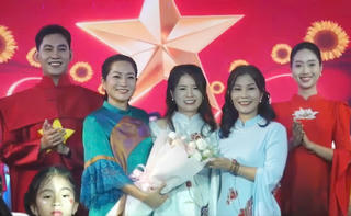 Nhà thiết kế Hoàng Ly – Ba thập kỷ giữ hồn Việt trên tà áo dài